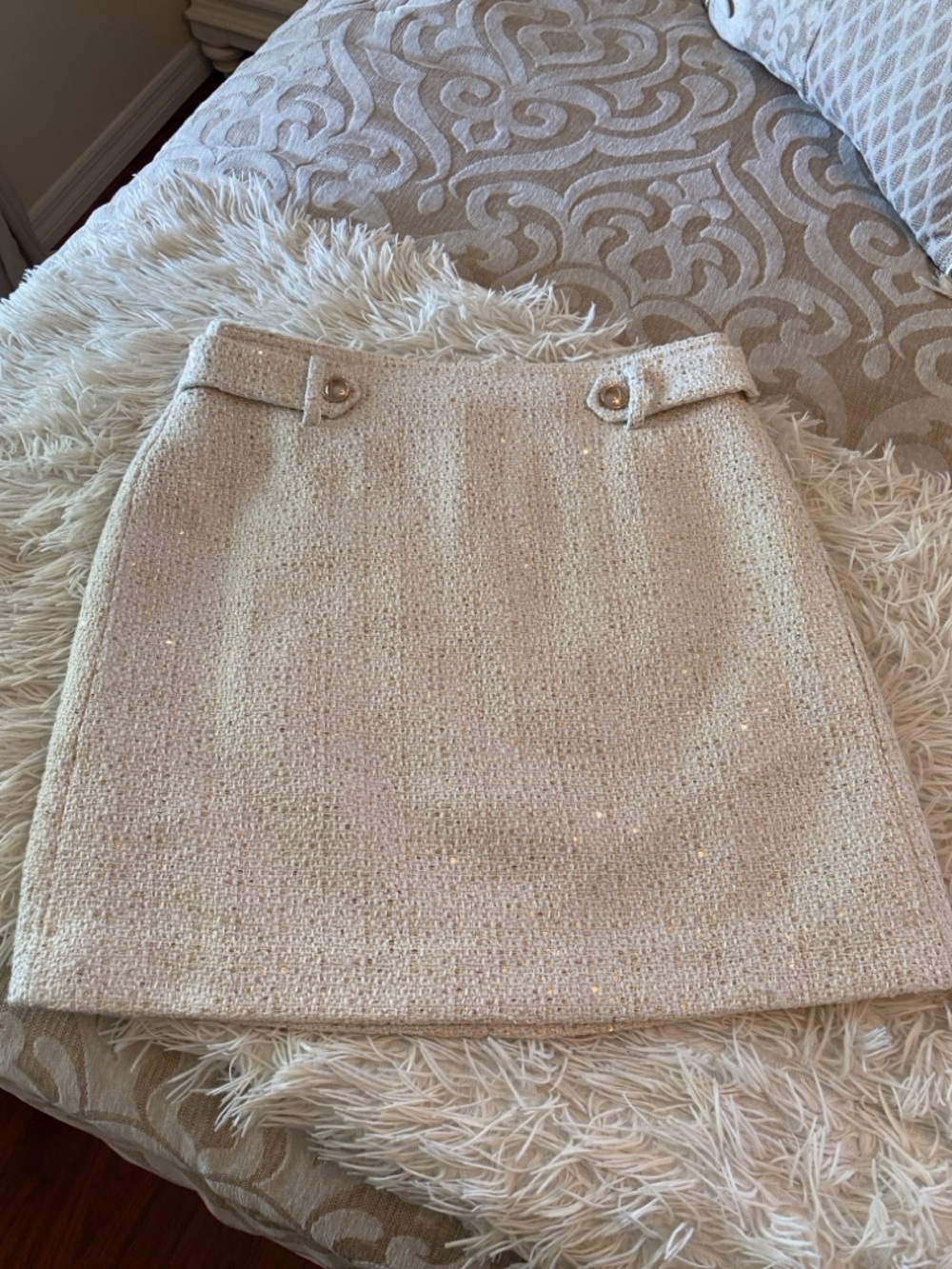 Ann Taylor Cream Tweed Mini Skirt Gold Thread Size 8 Elegant Luxe - Picture 12 of 12
